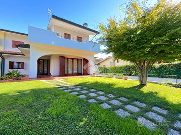 PORZIONE DI BIFAMILIARE A QUINTO DI TREVISO