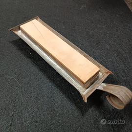 PIETRA PER AFFILATURA RASOIO DA COLLEZIONE + BASE