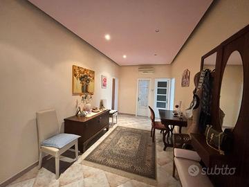 Ronco all'Adige centro: casa indipendente con giar