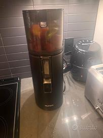 Hurom H400 Slow Juicer