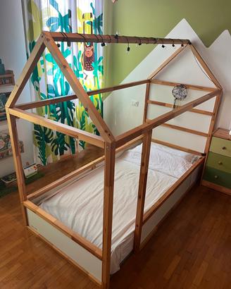 Ikea kura con tetto