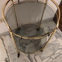 Carrello portaoggetti ottone e vetro
