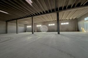 CAPANNONE A ROMANO DI LOMBARDIA