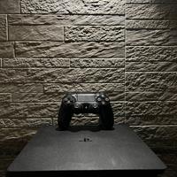 PS4 + Controller Sony