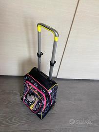 zaino e astuccio zeven