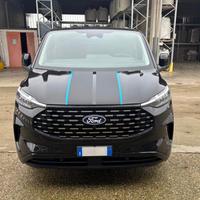 Ford Custom pari a nuovo