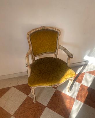 Poltroncina imbottita