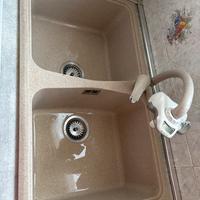 Lavandino in granito