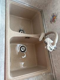 Lavandino in granito