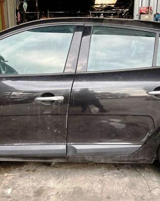 RENAULT MEGANE BERLINA 1.5d - anno 2013