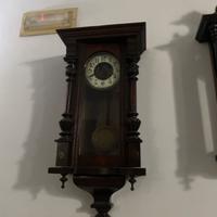 Orologio a pendolo antico