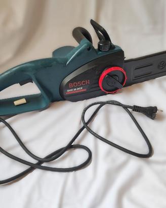 Elettrosega Bosch GKE 35 BCE 2100W + 4 catene