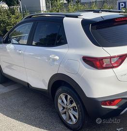 Kia Stonic Bianca/Nera