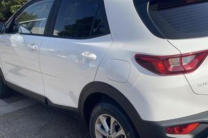 Kia Stonic Bianca/Nera