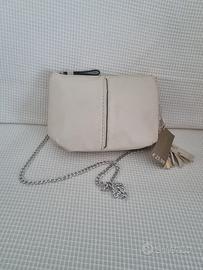 Pochette Carpisa