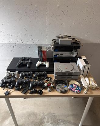 Lotto retrogaming grande PS4 + PS1 + PS2 + Wii ecc