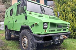 Iveco VM90 4x4 autocarro