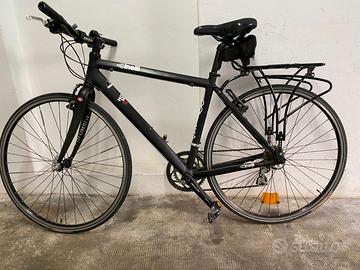 Bicicletta Cinelli Hobootleg, città e cicloturismo