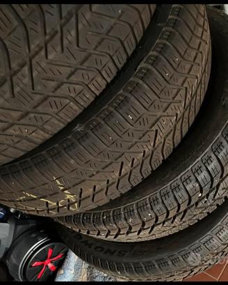 treno gomme 185/60/15  H88 M+S