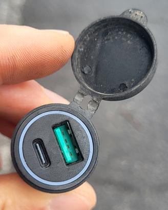 Connettore DIN di carica rapido USB moto 