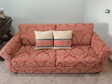 Divano letto tre posti