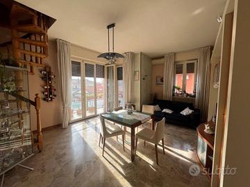 Appartamento di 150 m² con 5 locali e box auto a M
