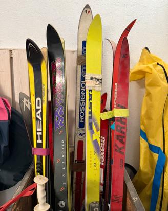 Lotto di sci vintage anni 90 al maggior offerente