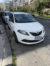 Lancia Y