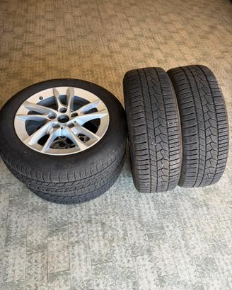 Gomme invernali e cerchi in lega r16  BMW 118d