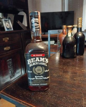 Beam’s Black Label Kentucky Straight Bourbon Whisk