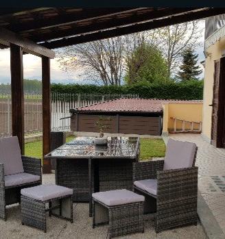 Tavolo e sedie giardino 12 posti
