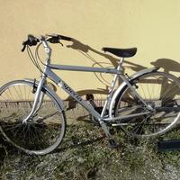 bicicletta alluminio ruote da 28 