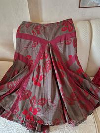 Gonna ampia con motivi di pieghe Tortora/Bordeaux 