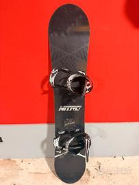 Tavola da snowboard nitro 159w con attacchi raiden