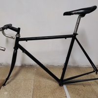 Telaio bici da corsa in acciaio