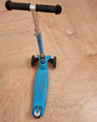 Monopattino immek 3 ruote azzurro con luci