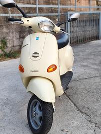Vespa Piaggio ET2