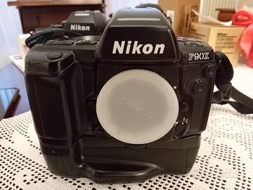 NIKON F90X