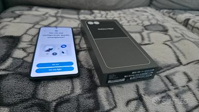 samsung zflip 8,  256 giga nuovo