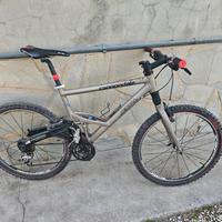 mtb cannondale 26 biammortizzata 