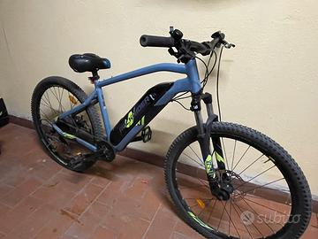 Bicicletta pedalata assisitita rockrider L