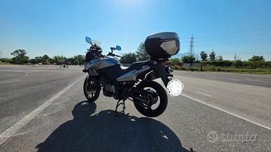 Suzuki V-Strom 650 - Sempre tagliandata e curata


