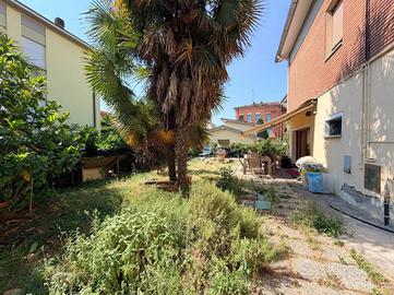 Villa di 260 m² con più di 5 locali e box auto dop