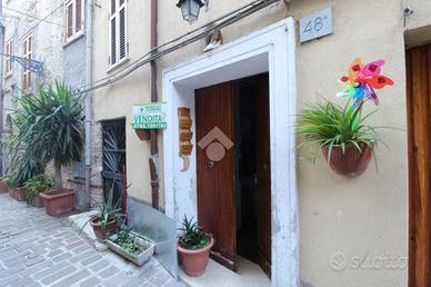 3 LOCALI A CASAPROTA