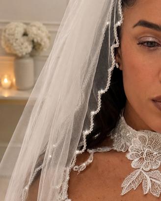 Velo da sposa con alzata e cristalli