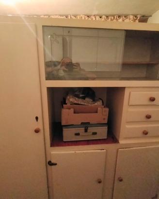 Credenza vintage anni 50/60, vetrinetta e cassetti