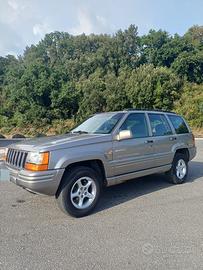 JEEP GRAND CHEROKEE ZJ 5.9 V8 (1997) – ASI con CRS
