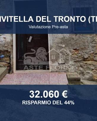Immobile in asta di 181 m² con più di 5 locali a C