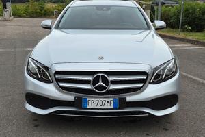 mercedes E220 4 matic 