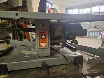 Sega da banco circolare De Walt Dw 252